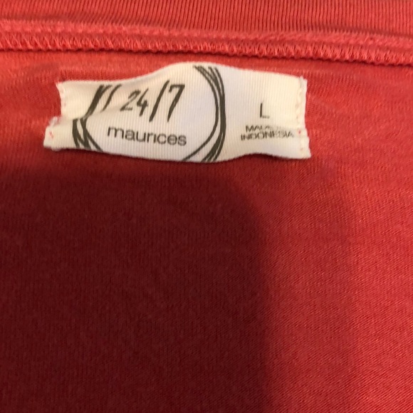 Maurices shirt - Picture 2 of 4